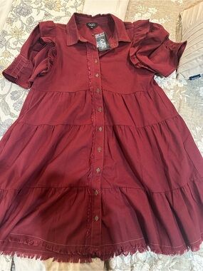 G&Q Burgundy Button-Front Tiered Midi Dress